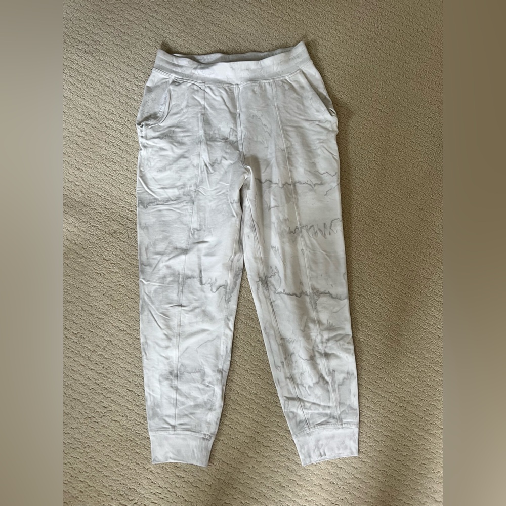 lululemon athletica White Marble Jogger Pants